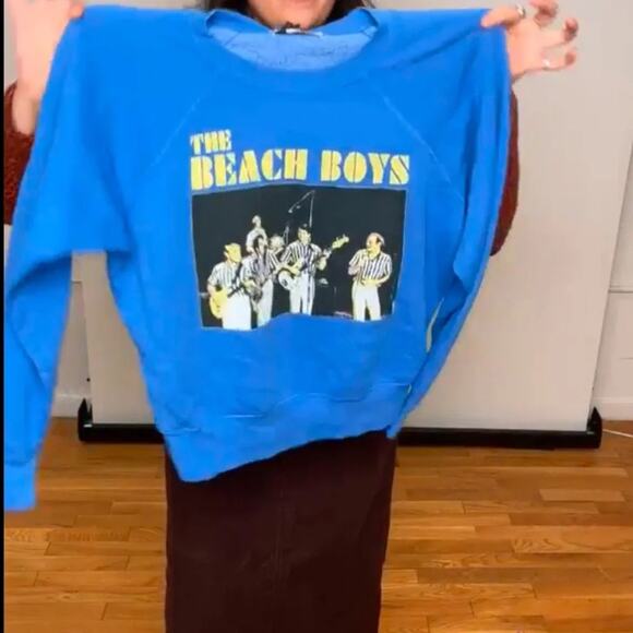 DAYDREAMER The Beach Boys Concert Washed Cobalt Raglan Crew New w/ Tag MSRP $146 - Picture 13 of 15